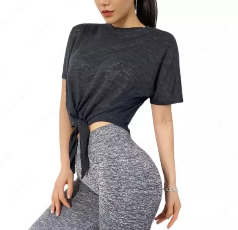 Old tomondan bog'langan futbolka (qora)