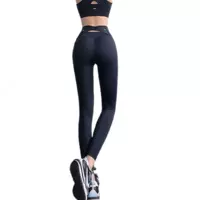 Leggins orqasidda krestik bilan