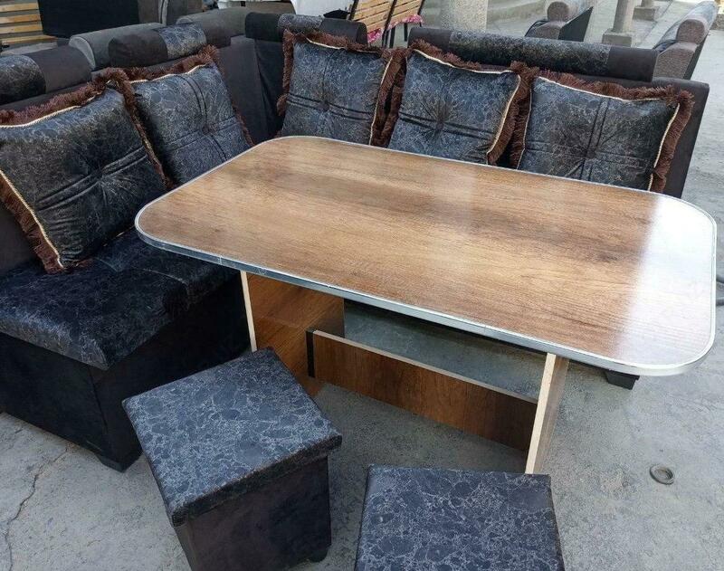 Yostiqsimon oshxona burchagi (kok marmar) 160x190 sm.