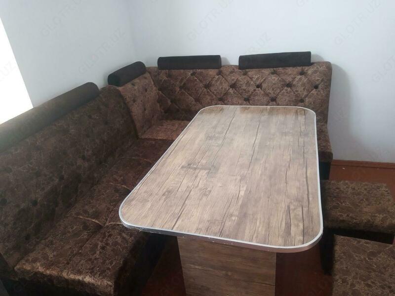  Кухонный уголок с подголовниками (каштанового цвета) разм.160х190 см. - 