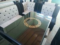 Кухонный уголок с подголовниками (бело-коричневого цвета) разм.160х190 см.