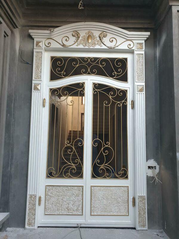 Dazmolli temir eshiklar (oq)