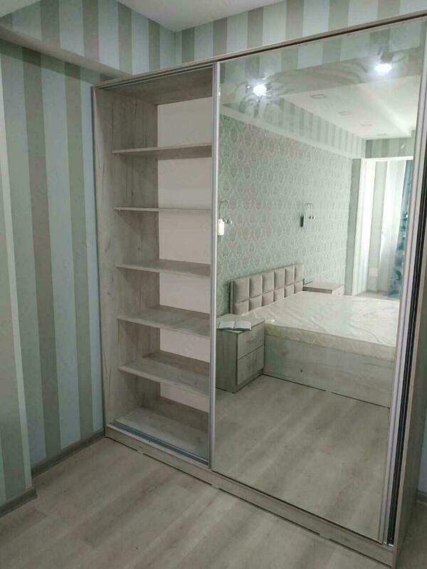 Shkafning shkafi 004-sonli buyurtma berish uchun