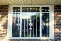 Кованные решетки на окна - по запросу