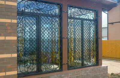 Кованные решетки для дома с узорами