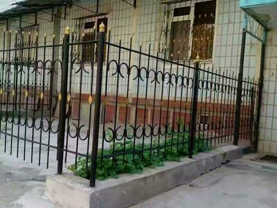 Кованные решетки и заборы для дома - Цена по запросу