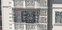 Naqshli uy uchun soxta to'siqlar va deraza panjaralari - по запросу