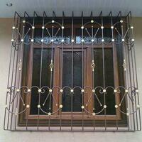 Кованные решетки и заборы для дома - по запросу