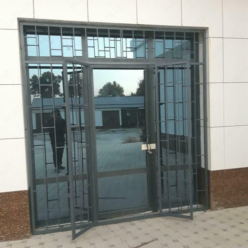 Кованные решетки и заборы для дома - по запросу