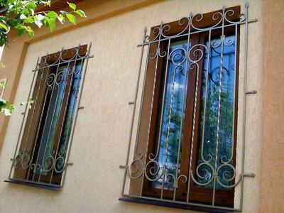 Кованные решетки и навесы для дома с узорами - Цена по запросу