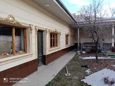 Нанесение жидкого травертина