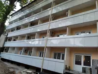 Alukobond va travertin Toshkentda fasad ustasi alukobond va alkafon /Alyukobond 080