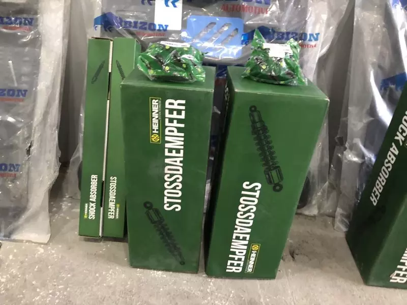 Комплект амортизаторов с чашками для Cobalt