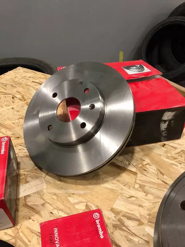 Опорные диски для Epica от Brembo