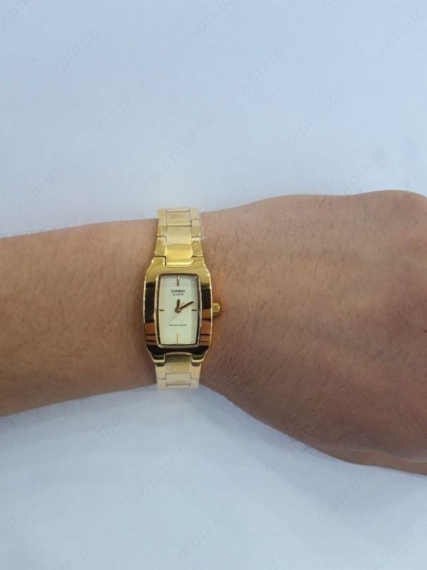 Наручные часы "CASIO" (женские