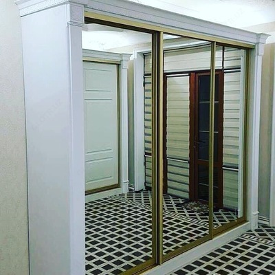 Цена по запросу Шкаф-купе на заказ