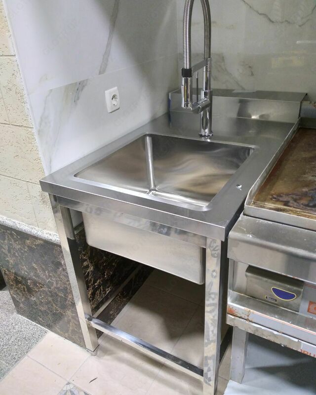 1 qismli yuvinish vannasi