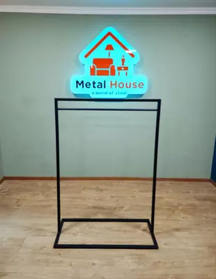 Вешалка для одежды - 440 000 сум / шт.