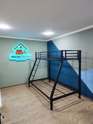 кровать двухъярусная