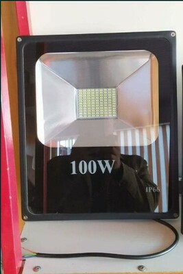 Прожектор 100 W IP65 новые!