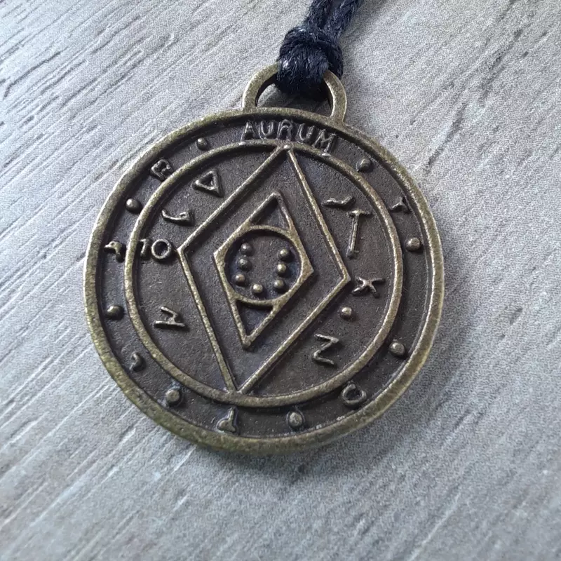 Имперский амулет. Легендарный денежный талисман - Бижутерия