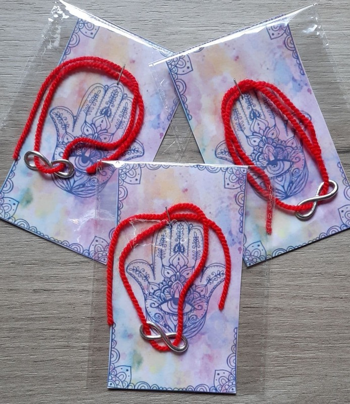 Красная нить. Оригинал - от {0} сум