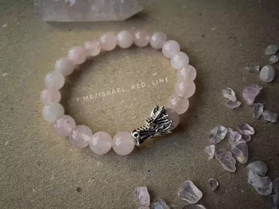 Tabiiy toshlardan yasalgan yurak shaklidagi marjonlarni