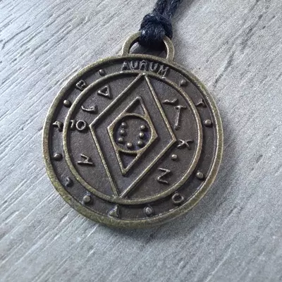 Имперский амулет