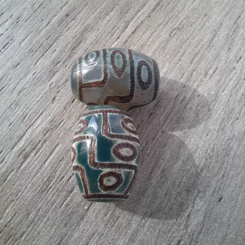 Денежные бусины Дзи (Дзы). Тибетские амулеты из агата.