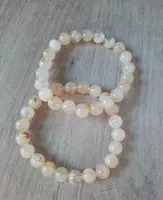 браслетов и настольных камней.