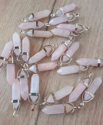 Кулоны в ассортименте Сувениры