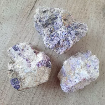 Камни и минералы - 50 000 сум / шт.