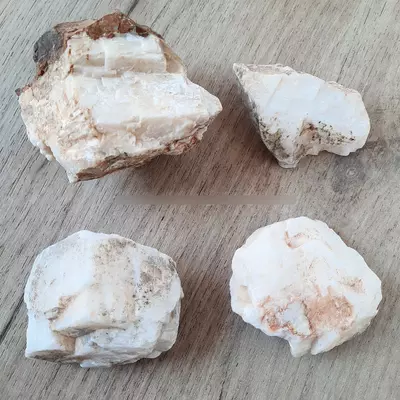 Tabiiy toshlar, ishlanmagan, assortimenti bilan