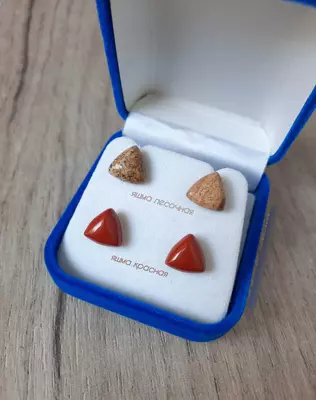 Подвески из среза Juglans nigra с натуральными камнями