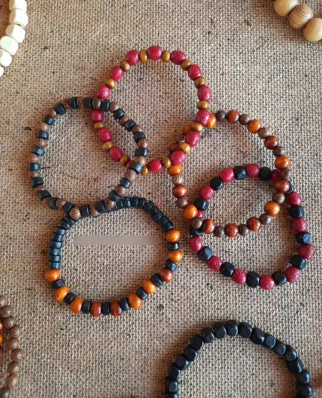 Сандаловые браслеты в ассортименте. - 30 000 сум