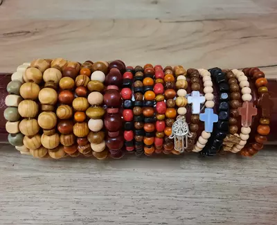 30 000 so'm / dona Sandal daraxtidan bilakuzuklar assortimenti bilan