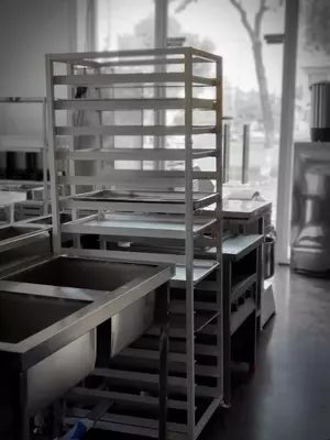 Стеллаж для подносов - 1 800 000 сум / шт.