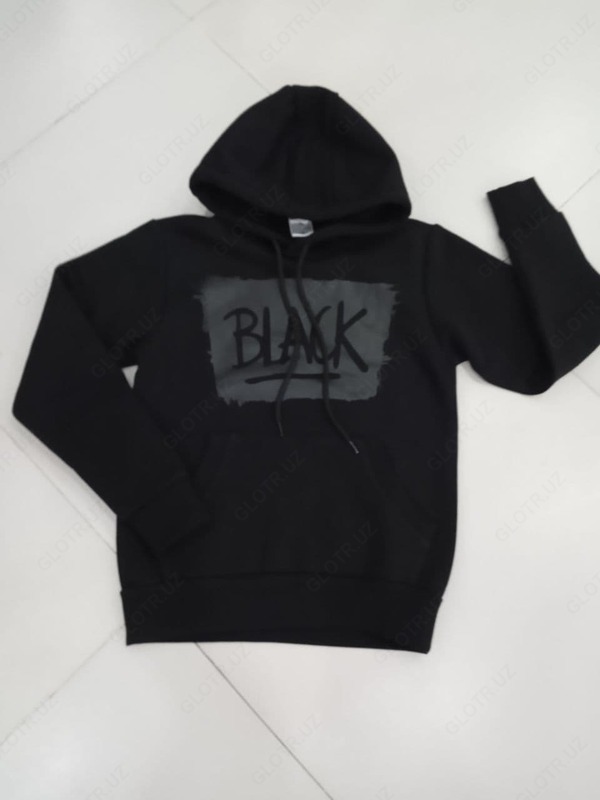   Kaputli art-002 bilan ospirin futbolka