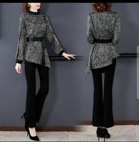 Женский брючный костюм