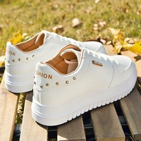 Женские кроссовки арт01 - от {0} сум