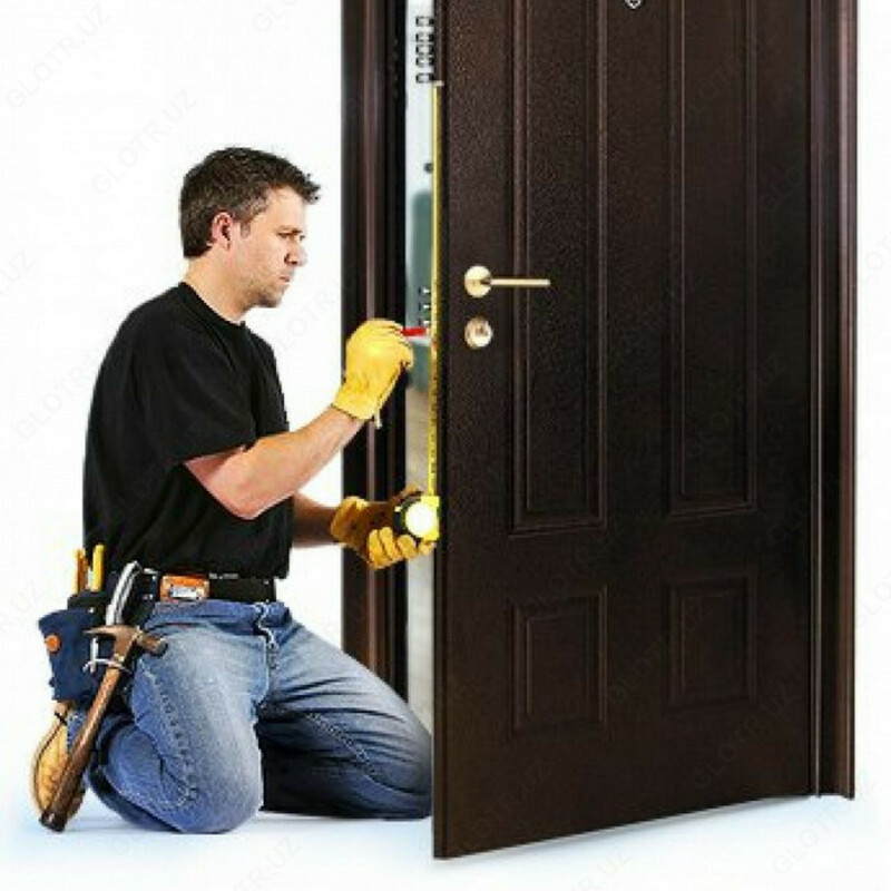 Установка стандартных входных квартирных дверей