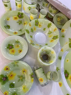 Frantsuz brendidan to'plam Luminark. 46 dona