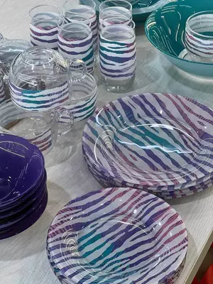 Frantsuz brendidan to'plam Luminark. 46 dona