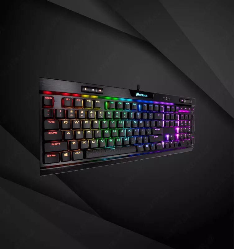  Механическая игровая клавиатура Corsair K70 RGB MK.2 Low Profile - 