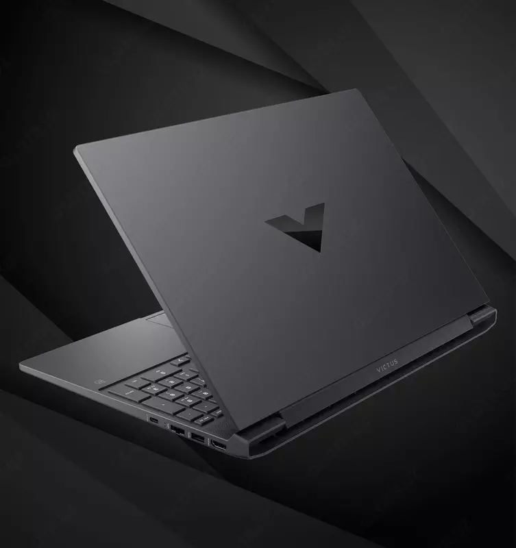  HP VICTUS 15 / AMD Ryzen 5 7535HS / RTX 2050 - 