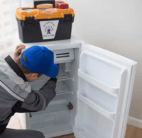 Ремонт морозильников и заправка - по запросу