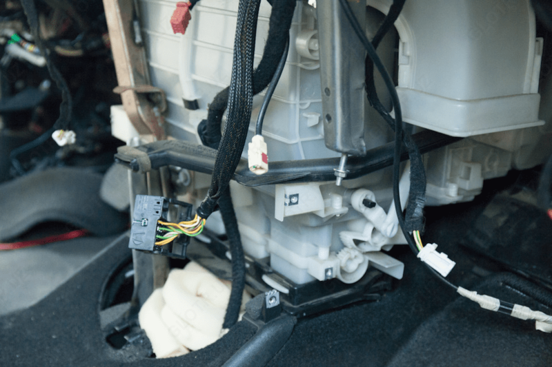 Мелкий ремонт холодильника - по запросу