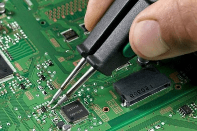 Elektron taxtani minimal darajada ta'mirlash - по запросу