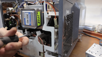 Mikroto'lqinli magnetronni almashtirish - 250 000 so'm