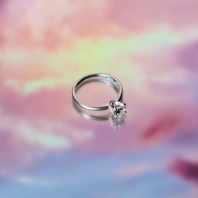 Кольцо классическое с камнем